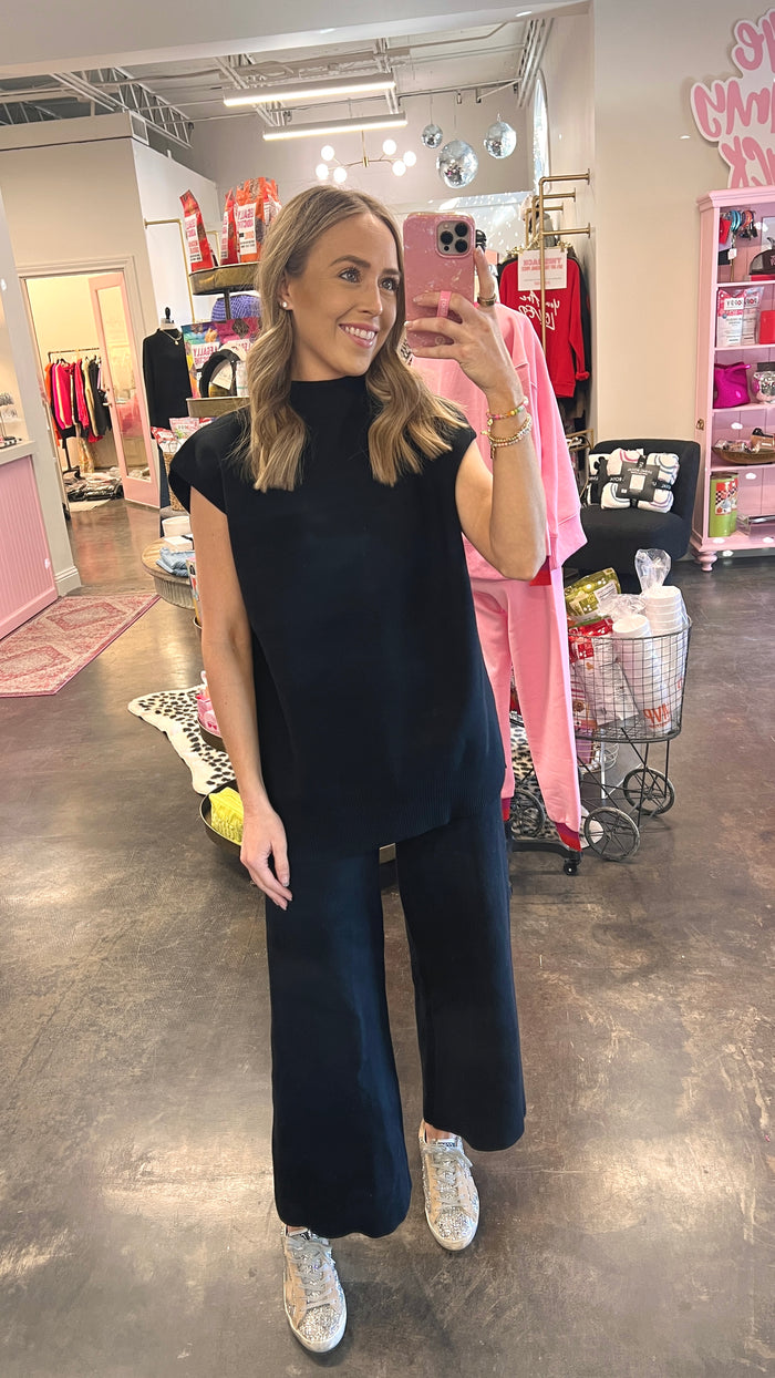 emma mock neck sweater tank | black