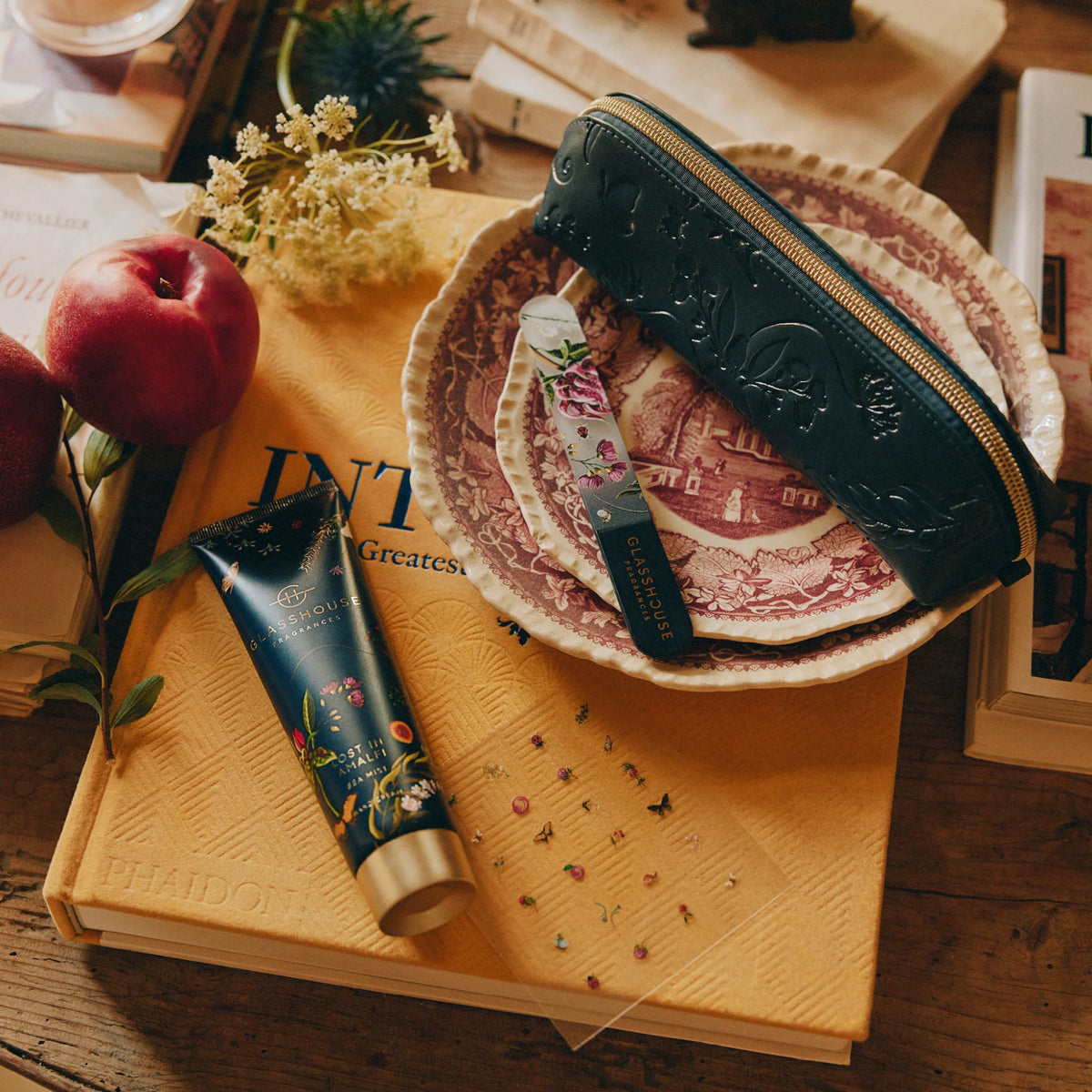 glasshouse fragrances | HAND + NAIL SET | limited edition