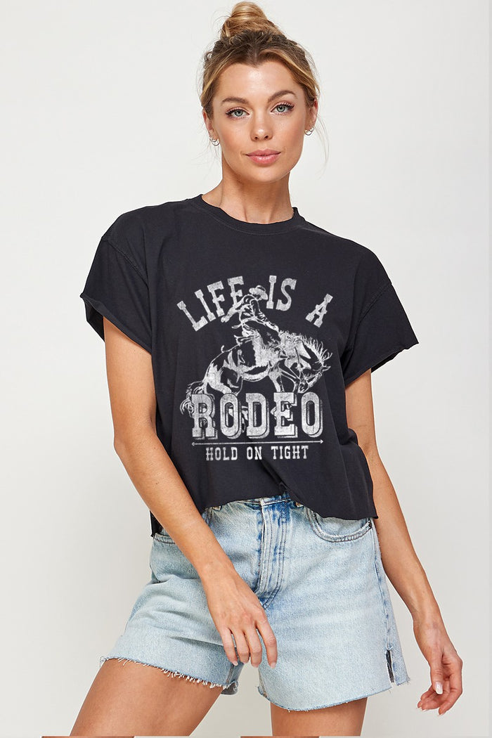 life is a rodeo cropped tee