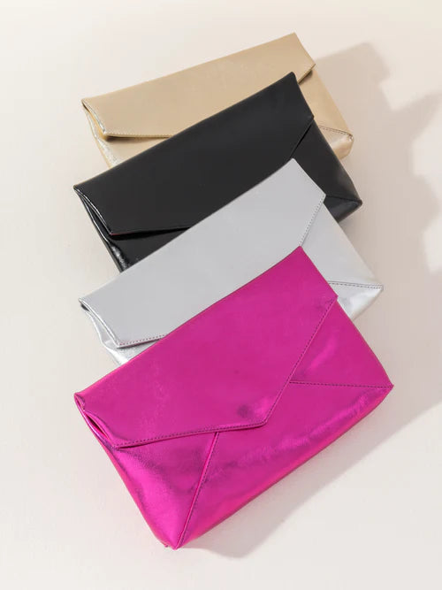 maddie envelope clutch