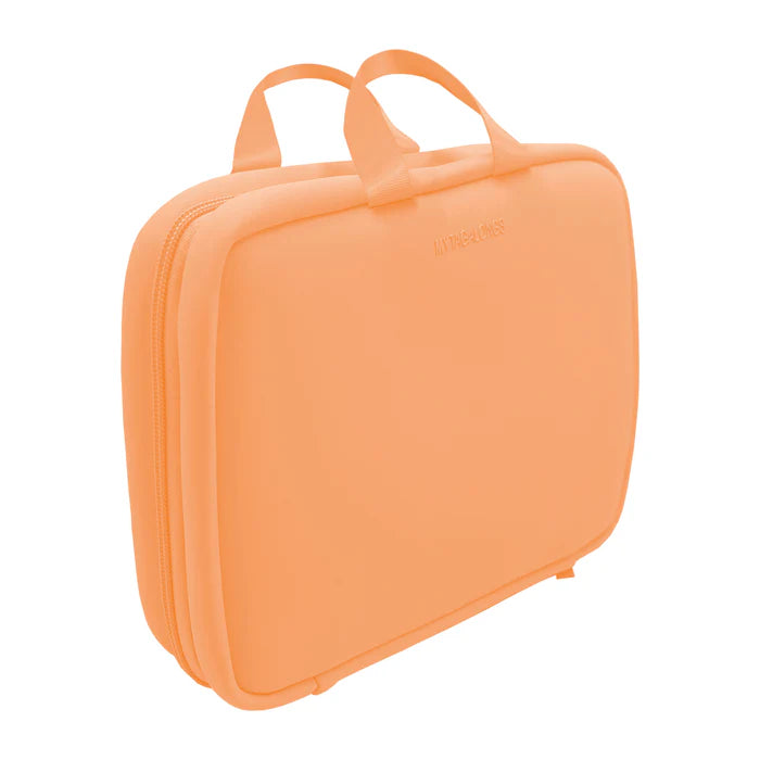 Mytagalongs | hanging toiletry case