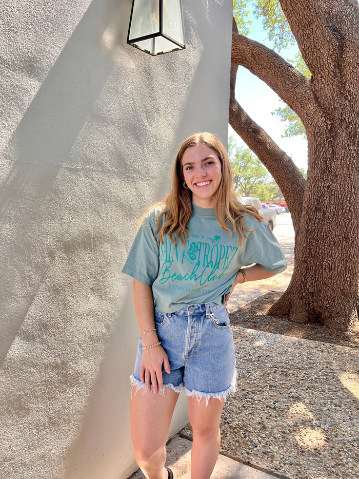 saint tropez beach club cropped tee