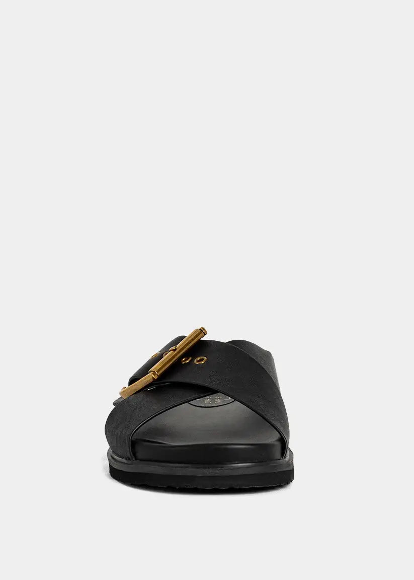 barb buckle sandal