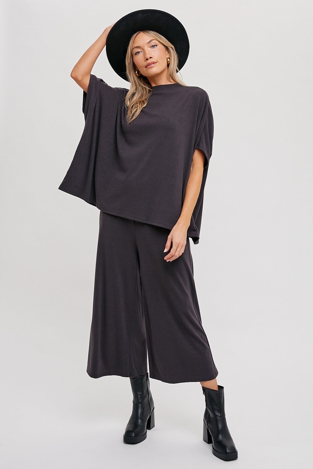 whenever you're free crop pant