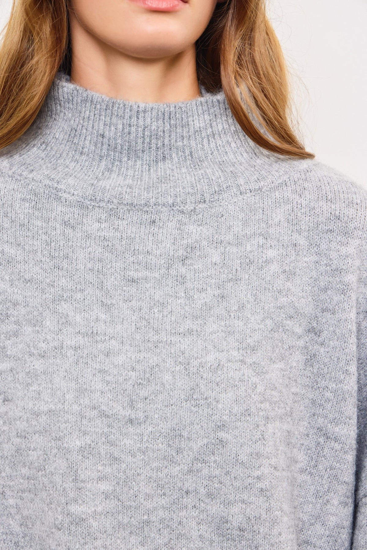 autumn afternoon mock neck sweater | grey