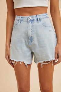 i've been thinking stretch denim shorts