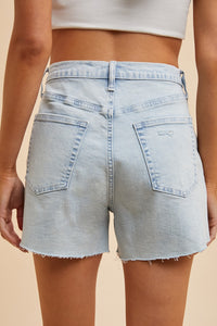 i've been thinking stretch denim shorts