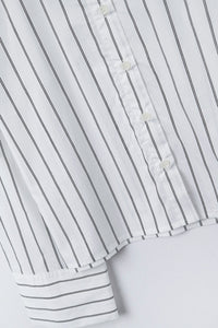 no words cropped button-up