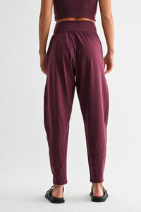 so different barrel active pants