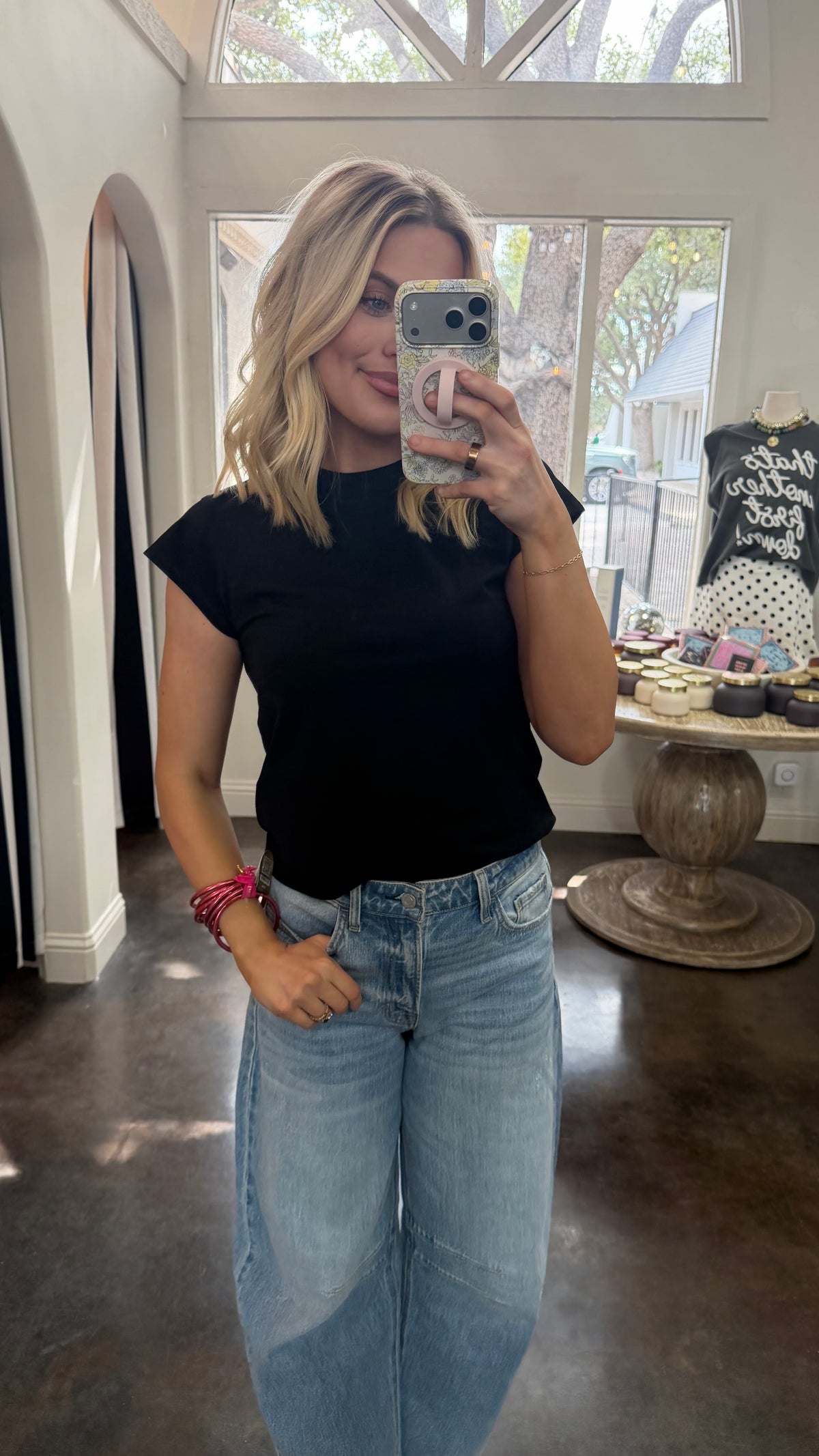 warm welcome cap sleeve cropped tee