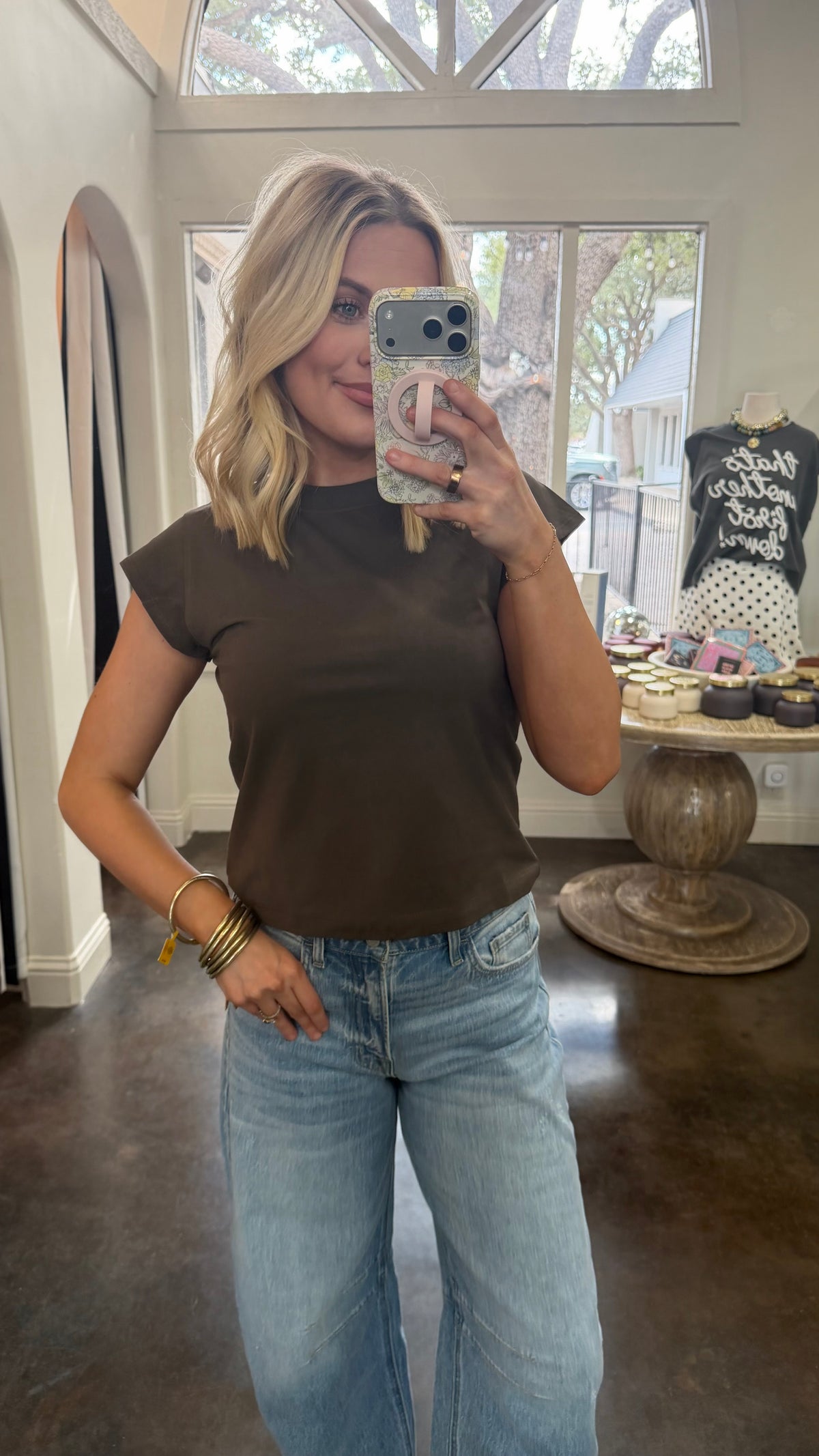 warm welcome cap sleeve cropped tee