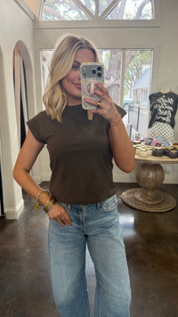 warm welcome cap sleeve cropped tee