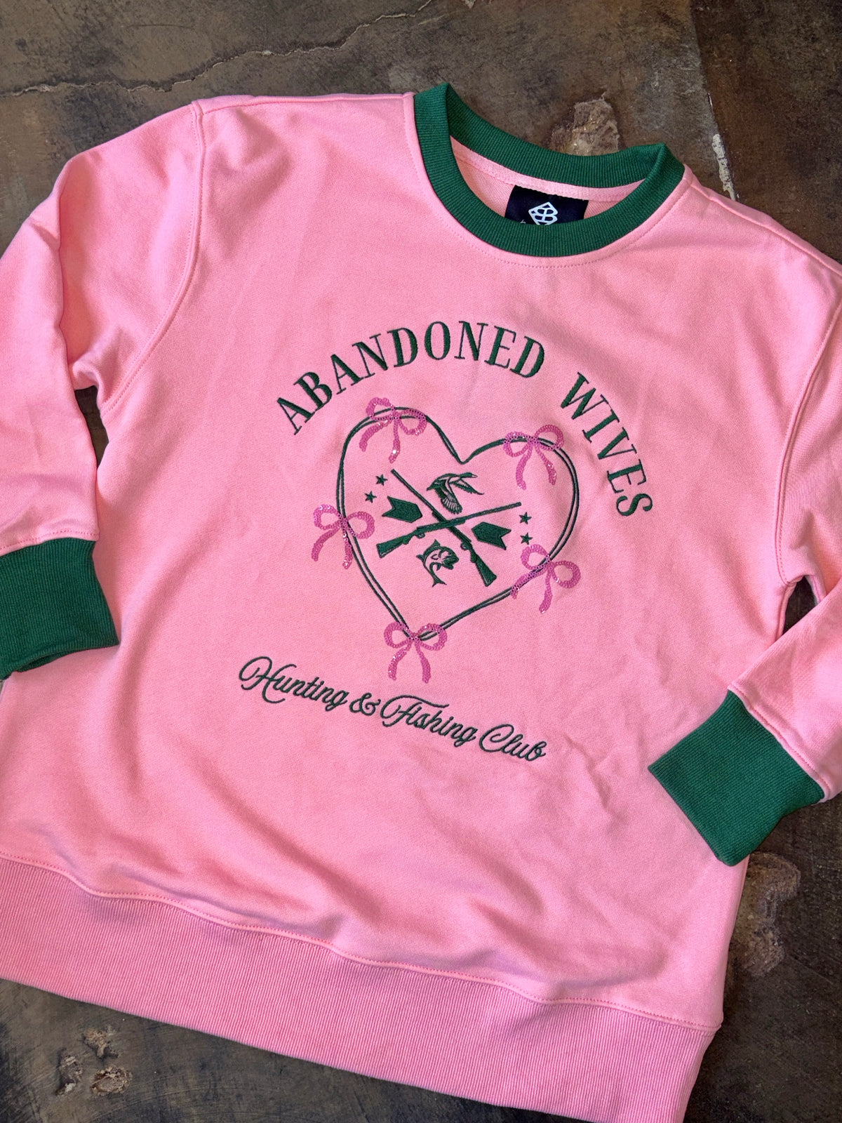 abandoned wives hunting & fishing club crewneck