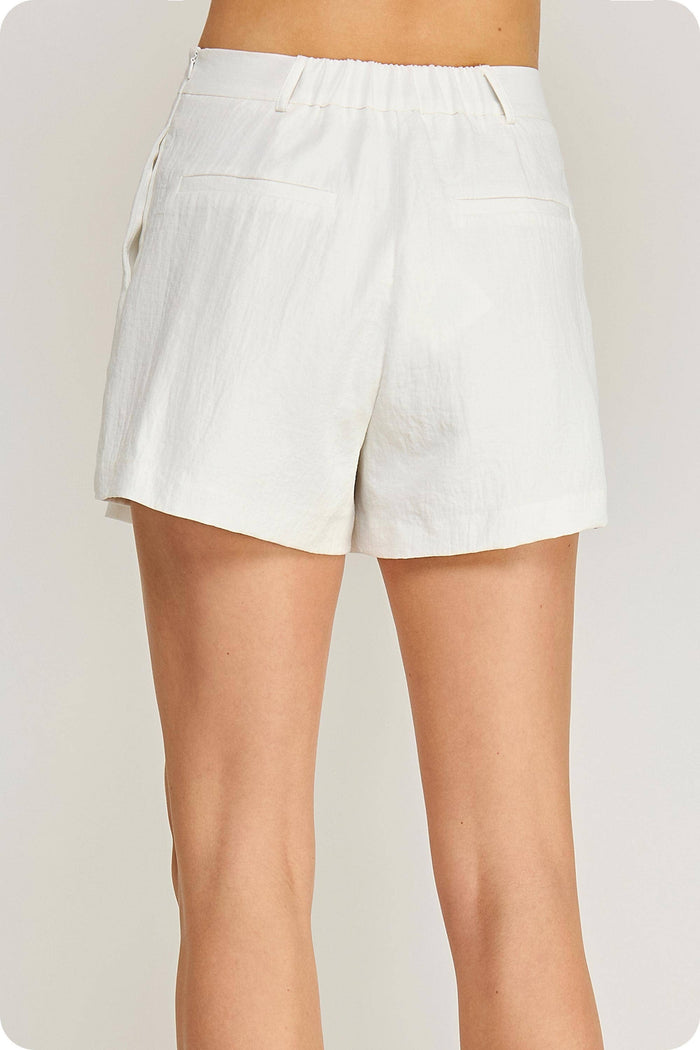 everly textured pleated skort
