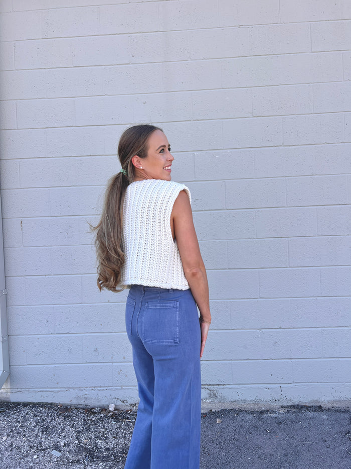 blue wide-leg denim pants