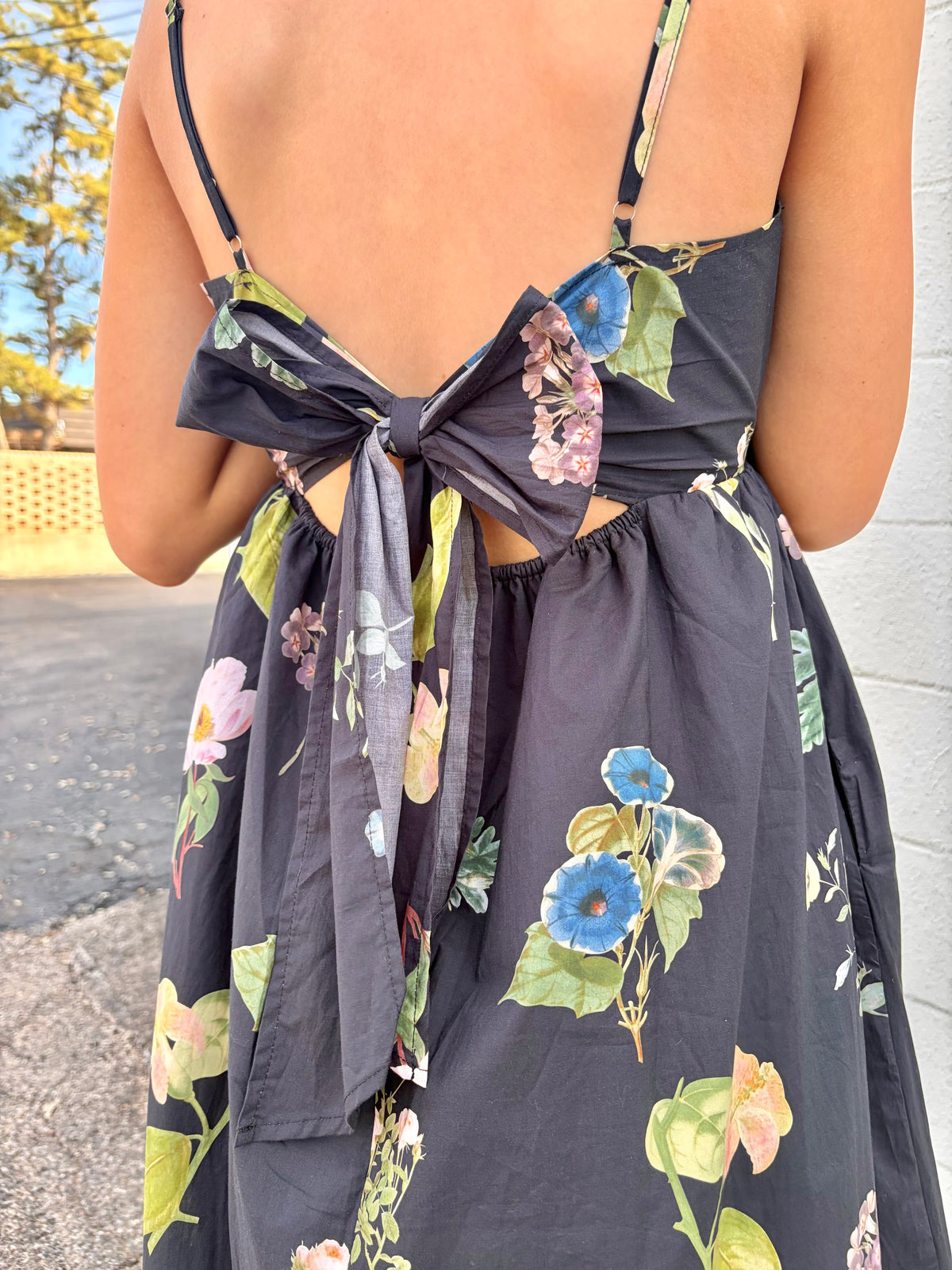 safe to say scalloped trip midi dress