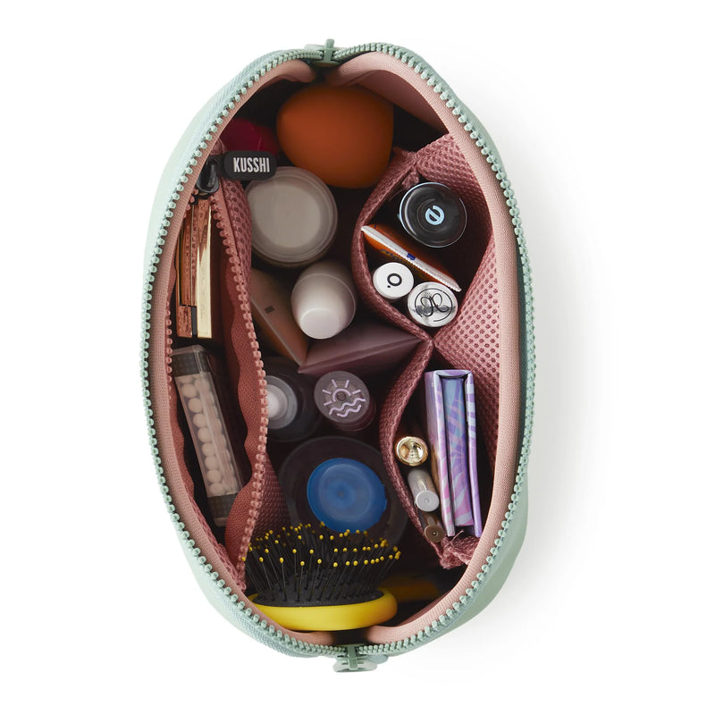 kusshi | neoprene makeup bag