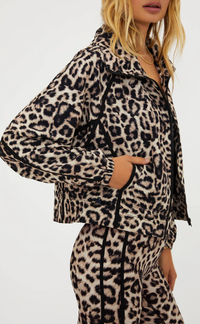 casen jacket mystic leopard