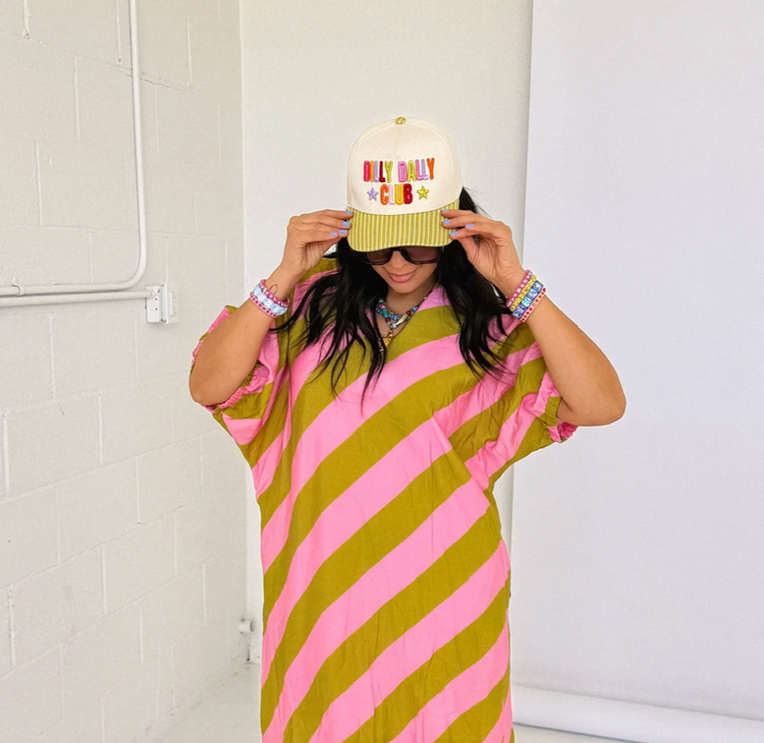 dilly dally club trucker hat