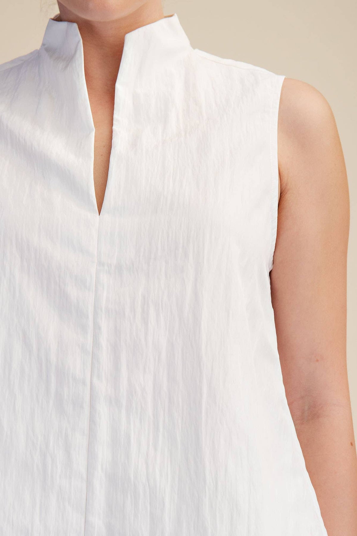 meredith high-collar top