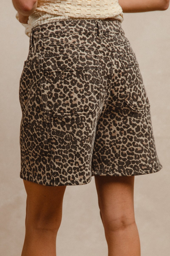 wild side leopard dad short