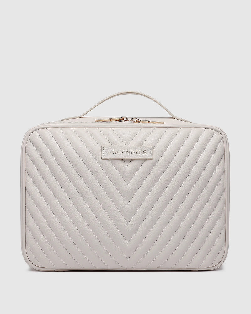 maggie quilted hanging toiletry case
