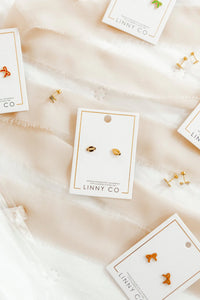 screwback stud earrings