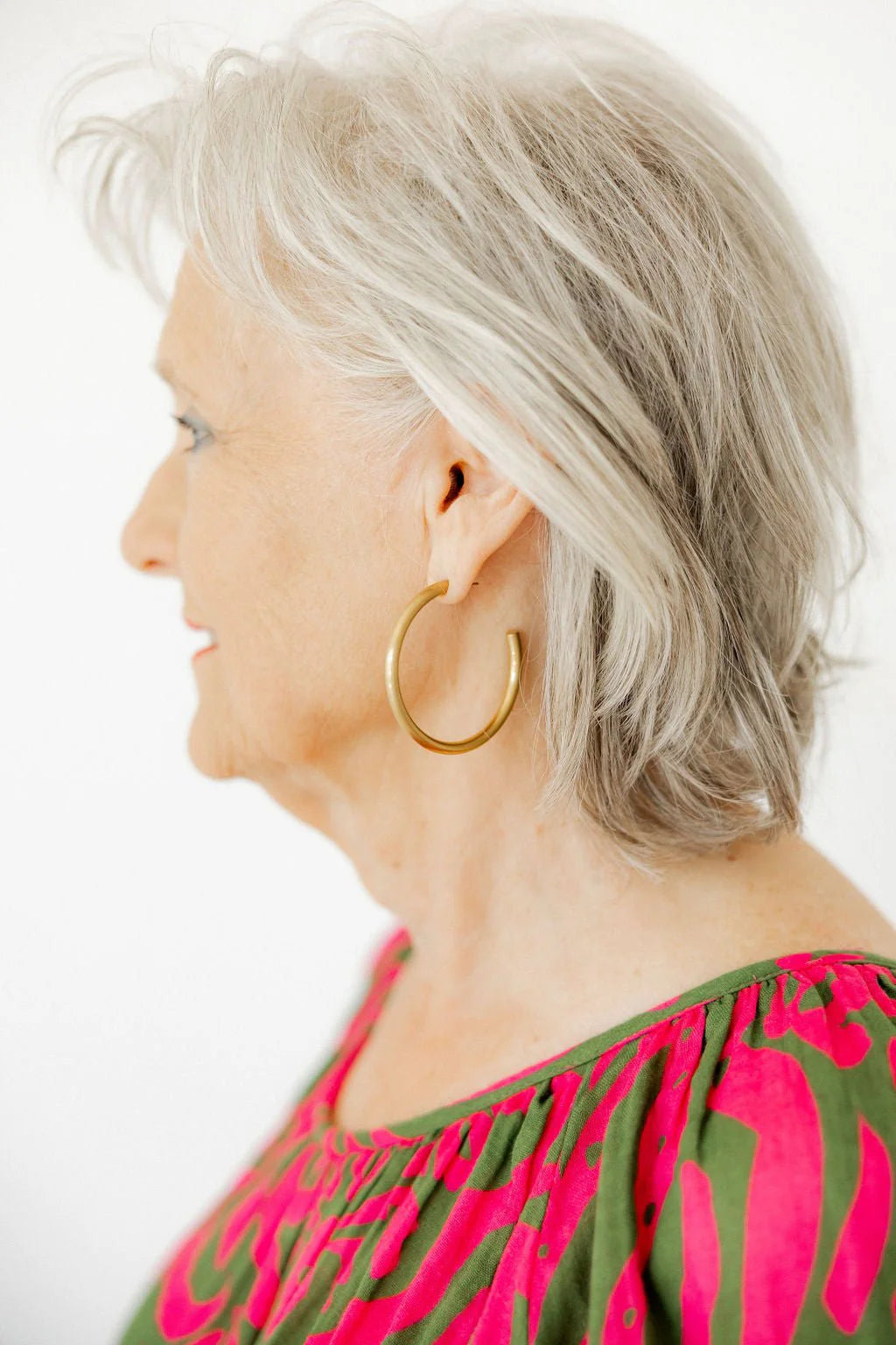 stacy gold hoop earrings